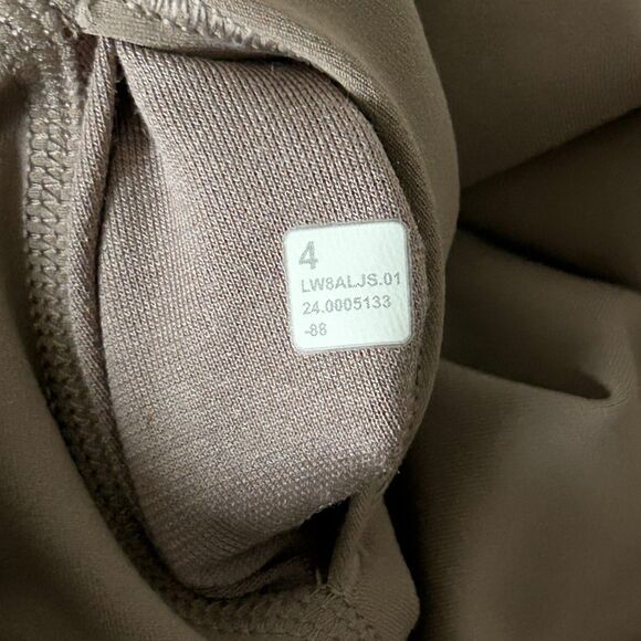 NEW Lululemon Nulu Slim Fit High Rise Skirt Taupetastic Size 4 - Picture 6 of 7